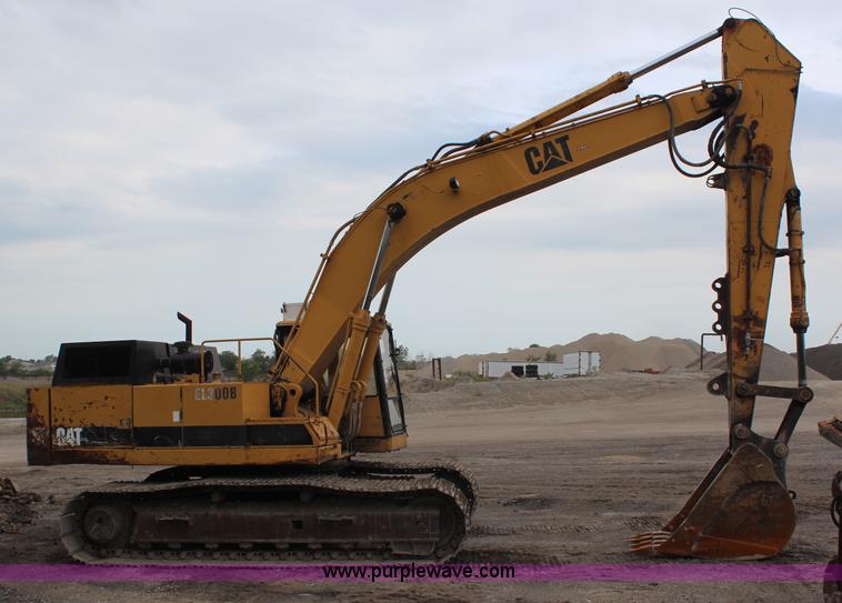 image for item H6524 1990 Caterpillar EL300B excavator