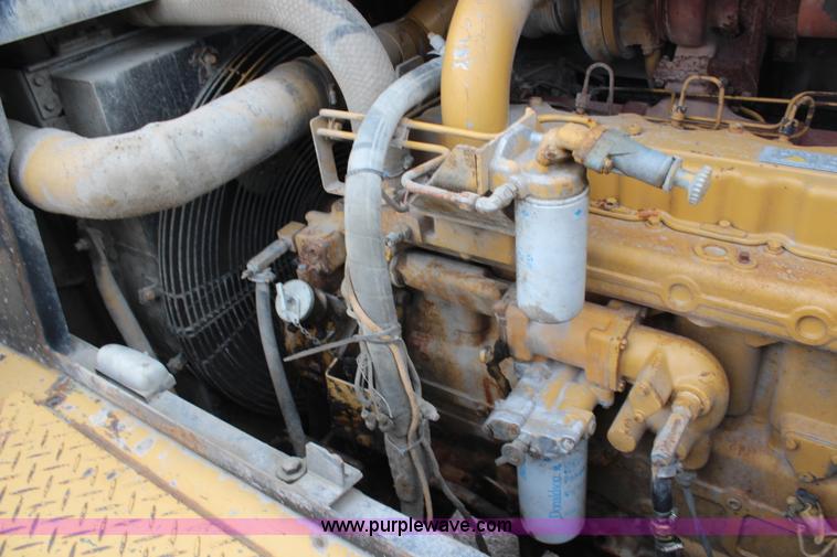image for item H6524 1990 Caterpillar EL300B excavator