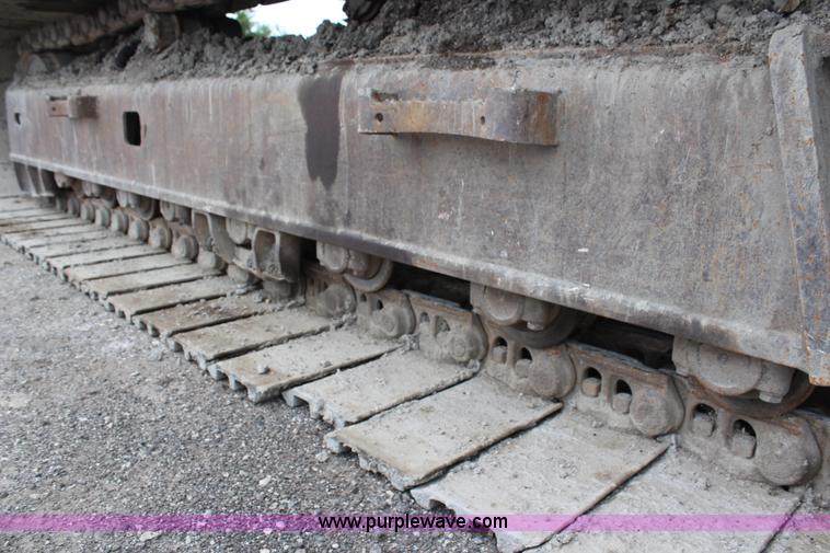 image for item H6524 1990 Caterpillar EL300B excavator