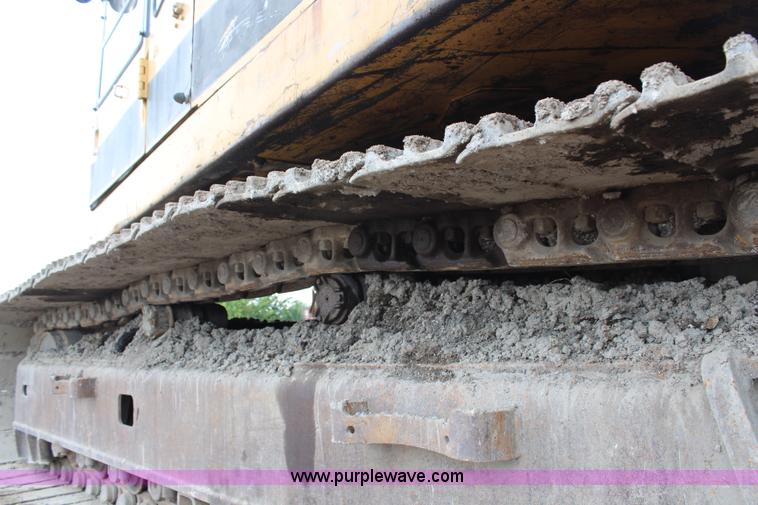 image for item H6524 1990 Caterpillar EL300B excavator