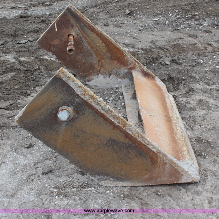 image for item H6524 1990 Caterpillar EL300B excavator