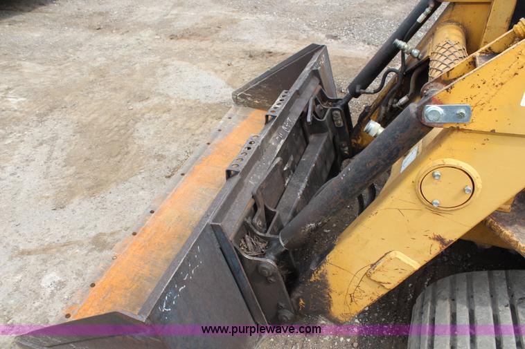 image for item H6527 ASV HD4500 track skid steer