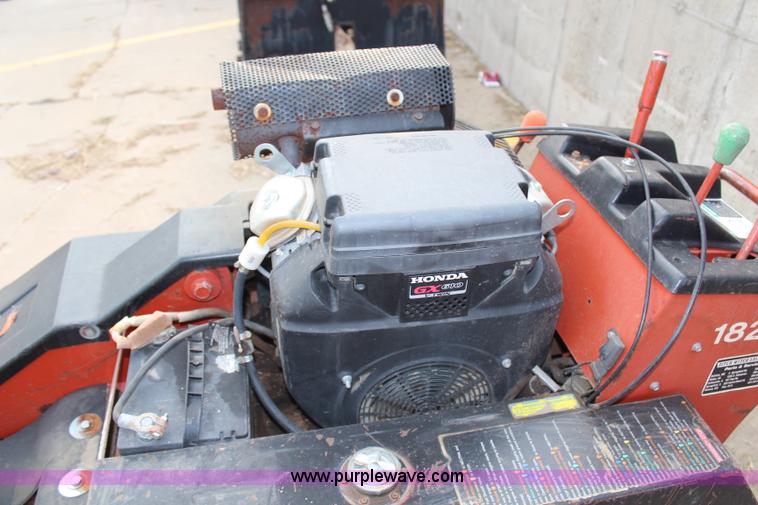 image for item H6641 2004 Ditch Witch 1820HE trencher