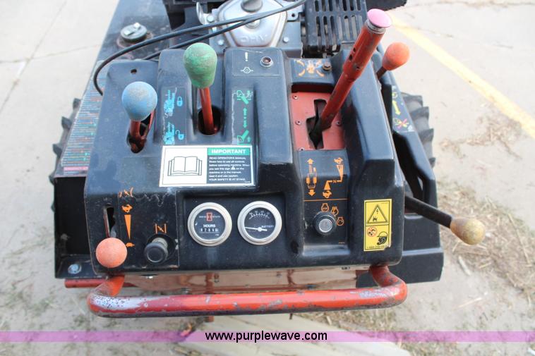 image for item H6641 2004 Ditch Witch 1820HE trencher