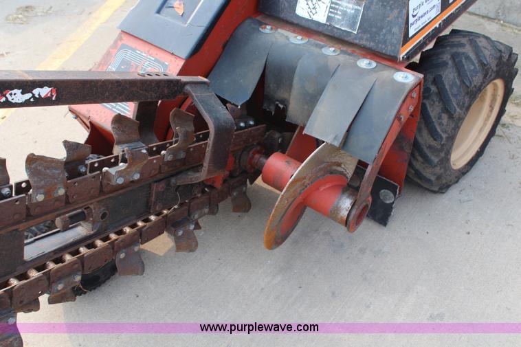 image for item H6641 2004 Ditch Witch 1820HE trencher