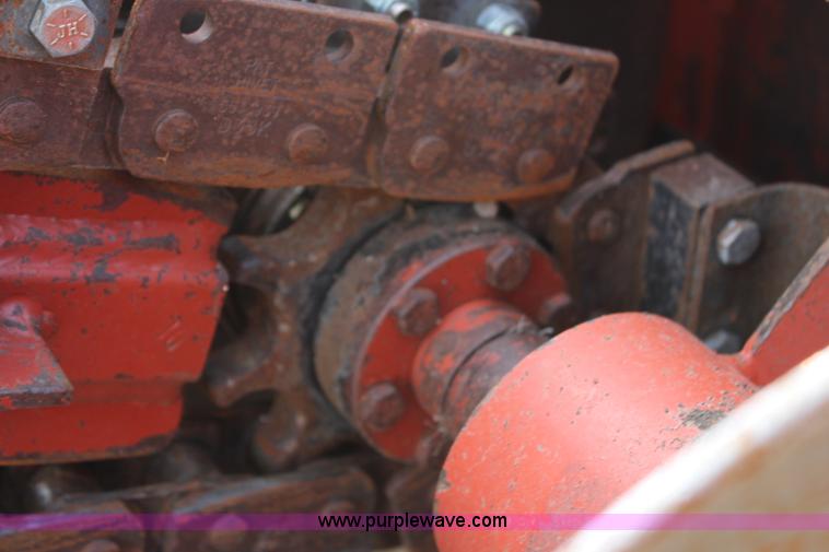 image for item H6641 2004 Ditch Witch 1820HE trencher