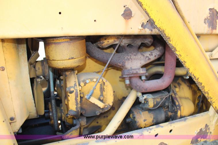 image for item H6665 International 3444 backhoe