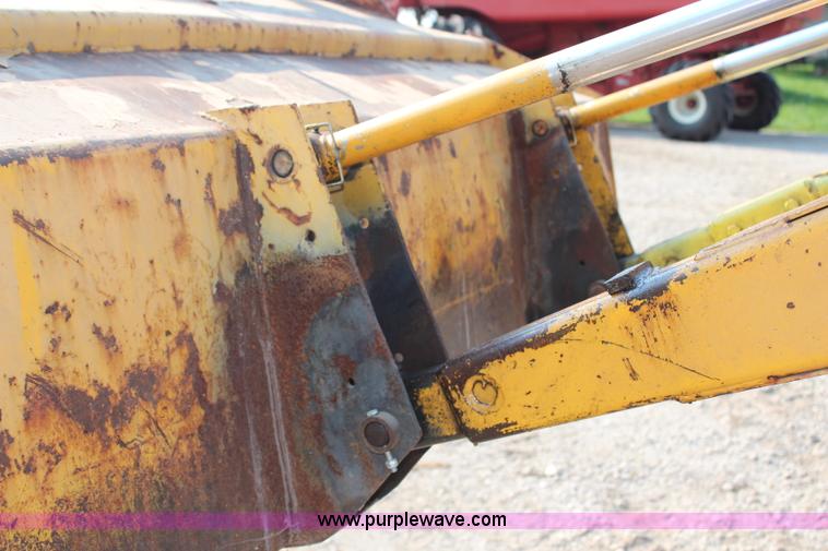 image for item H6665 International 3444 backhoe