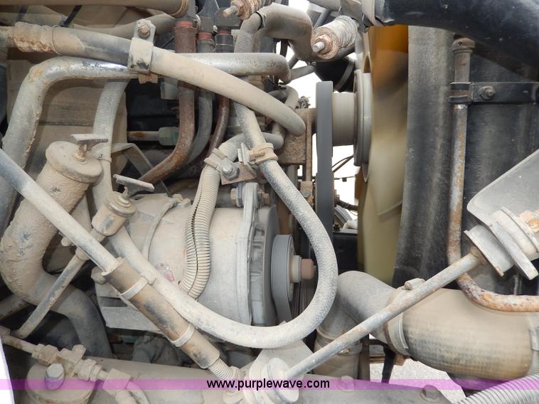 image for item I4337 1995 International 8100 semi truck