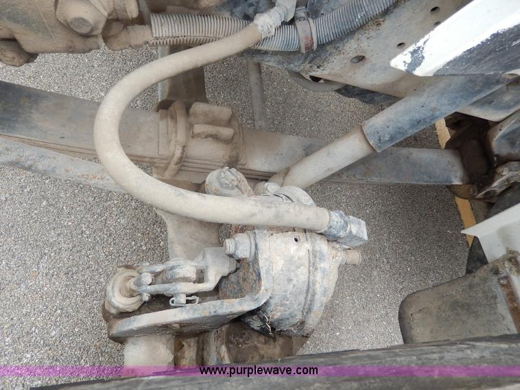 image for item I4337 1995 International 8100 semi truck