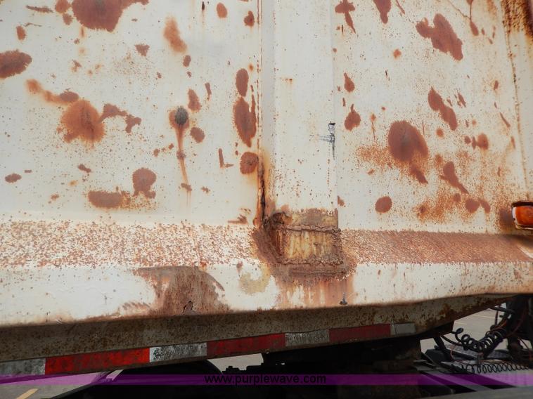 image for item I4338 1986 Hilbilt Hi Dump trailer