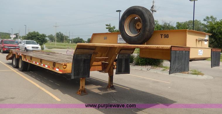 image for item I4340 1987 Belshe T10 lowboy trailer