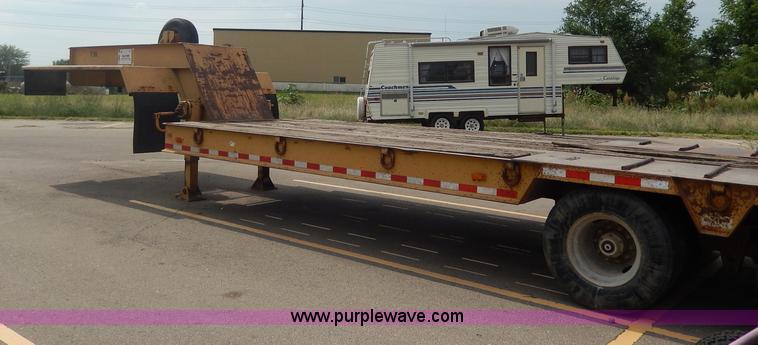 image for item I4340 1987 Belshe T10 lowboy trailer