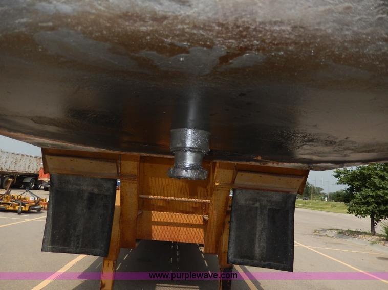 image for item I4340 1987 Belshe T10 lowboy trailer