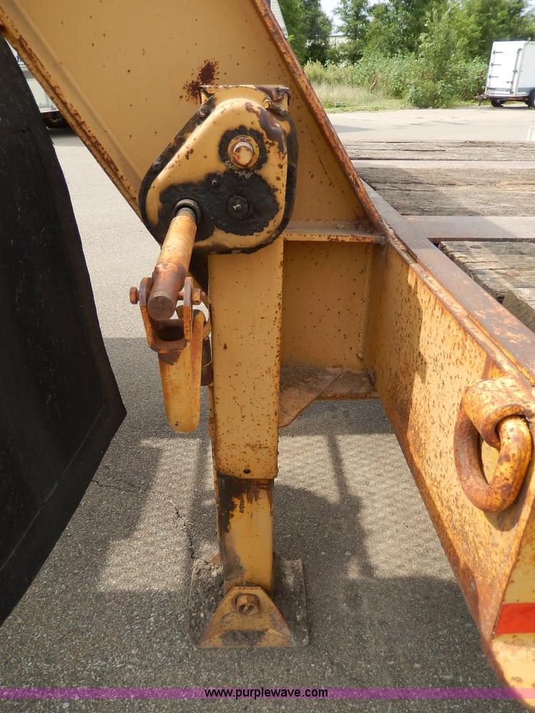 image for item I4340 1987 Belshe T10 lowboy trailer