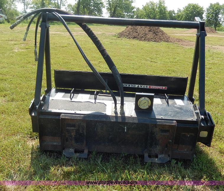 image for item I4342 Magnum Mini 165 forestry cutter/mulcher skid steer attachment
