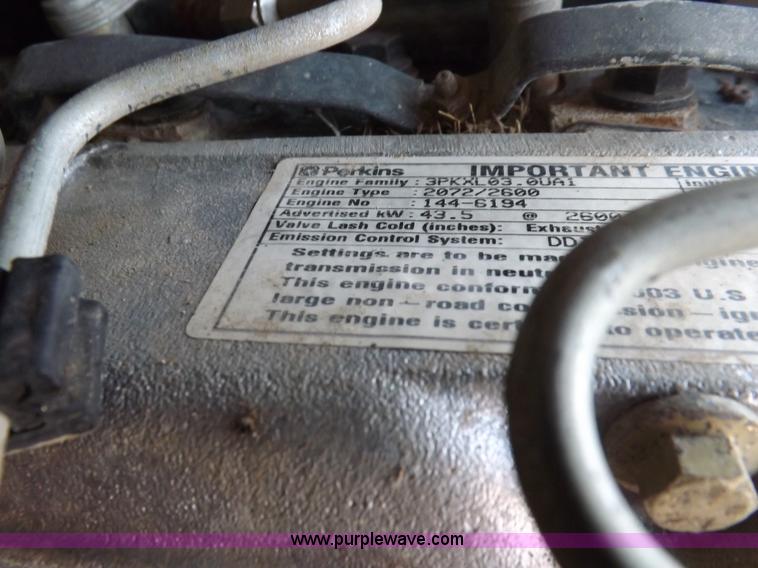 image for item I7649 2004 Caterpillar 226 skid steer