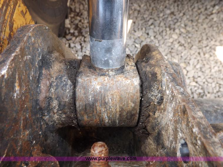 image for item I7649 2004 Caterpillar 226 skid steer