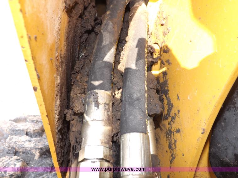 image for item I7649 2004 Caterpillar 226 skid steer