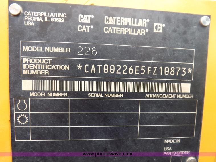 image for item I7649 2004 Caterpillar 226 skid steer