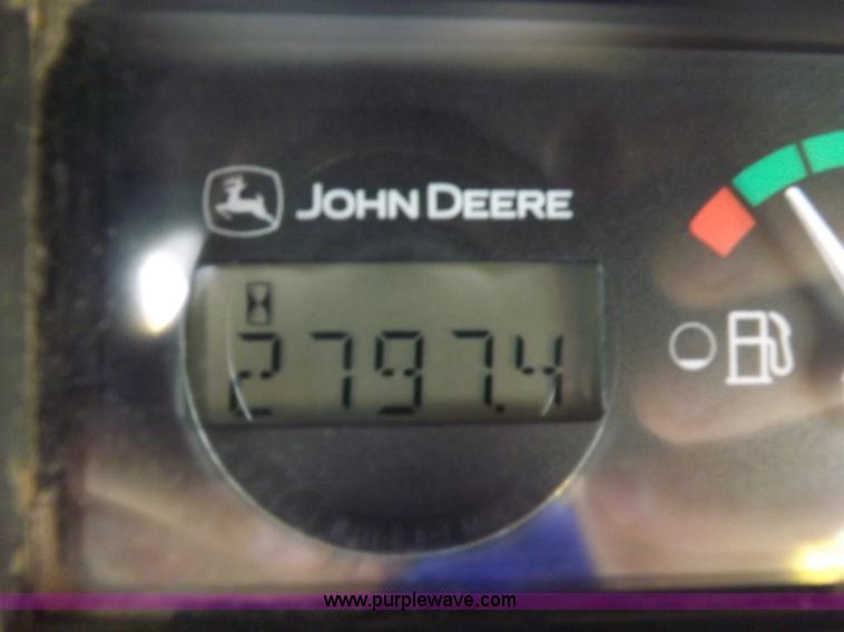 image for item I7651 2006 John Deere 320 skid steer