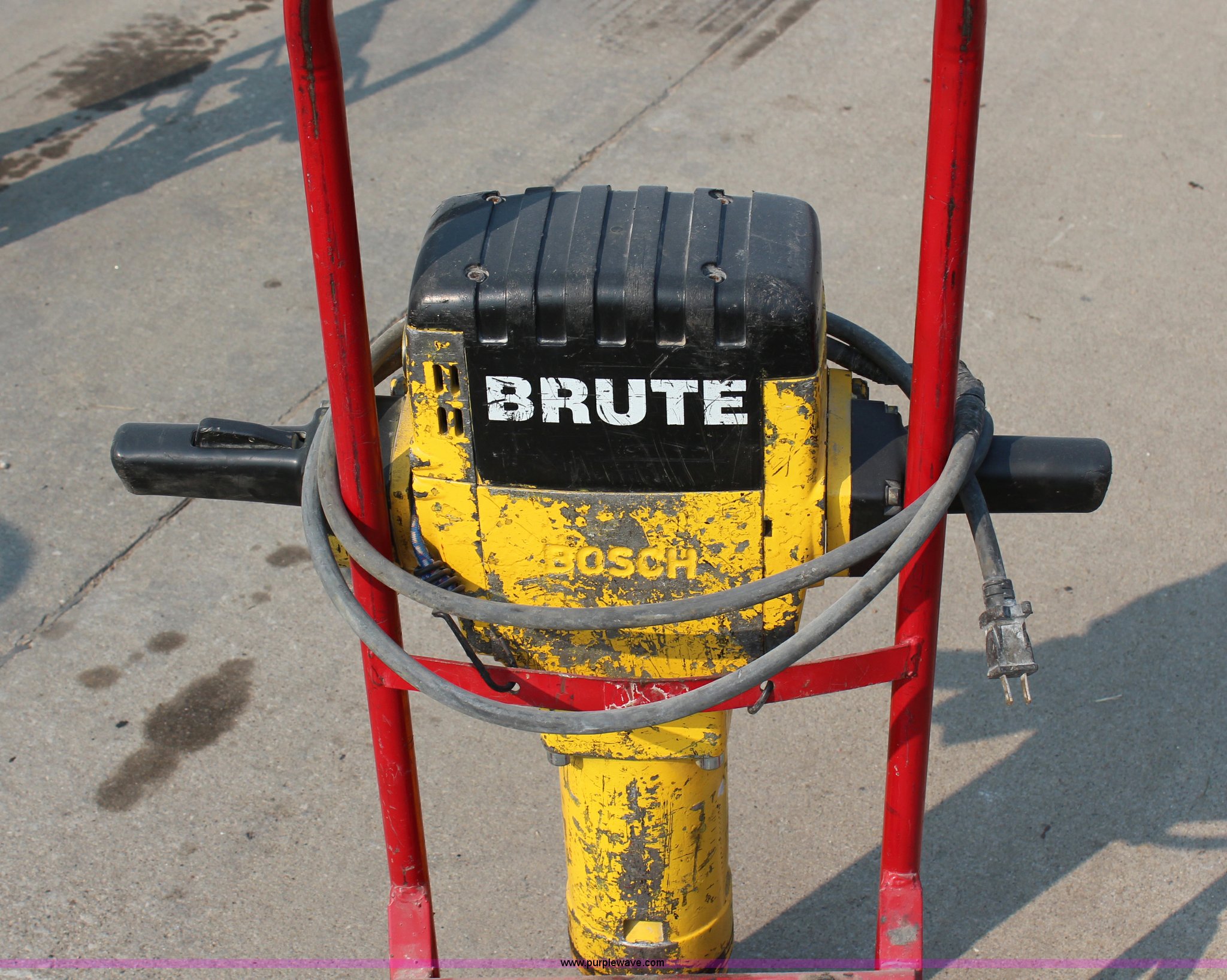 Brute electric jack hammer in Maryville, MO Item AU9010 sold Purple