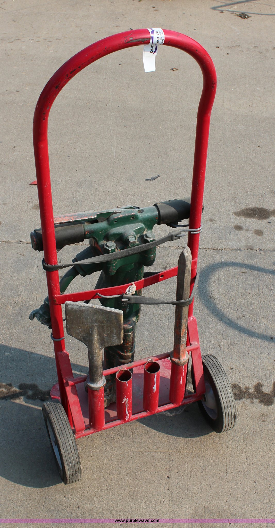 60 lbs jack hammer in Maryville, MO Item AU9012 sold Purple Wave