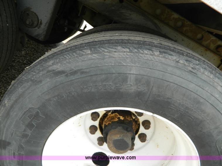 image for item D6010 2003 Great Dane reefer trailer