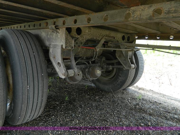 image for item D6011 1999 Wabash dry van trailer