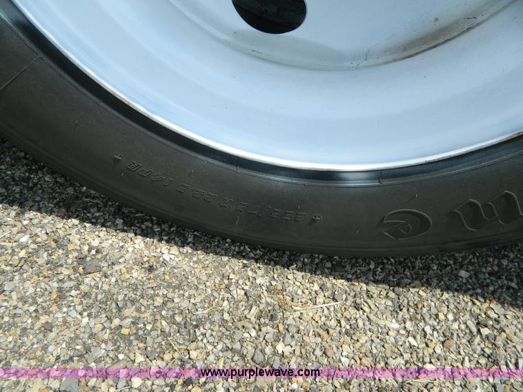 image for item D6012 1999 Wabash dry van trailer