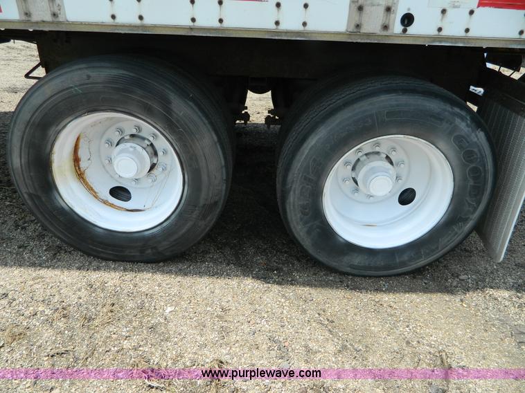 image for item D6012 1999 Wabash dry van trailer