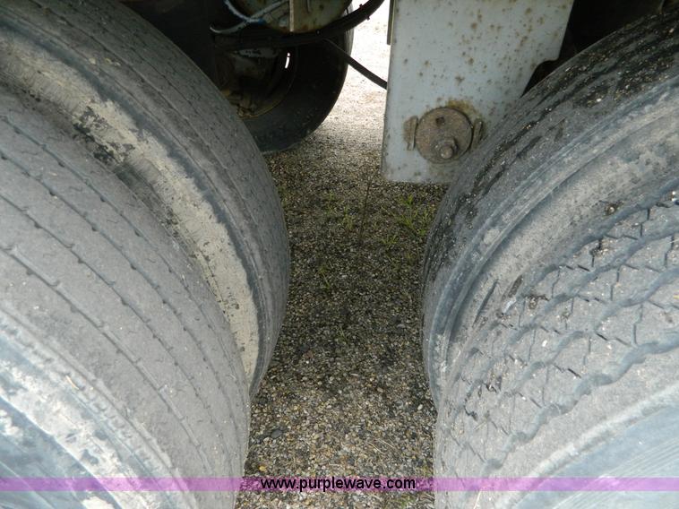 image for item D6013 2003 Great Dane reefer trailer