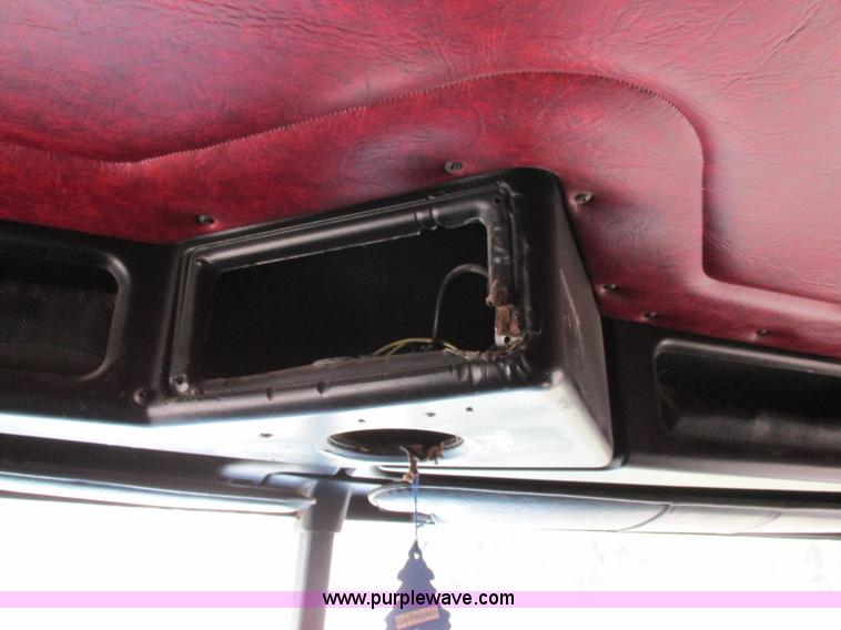 image for item F5218 1995 Freightliner FLD semi truck