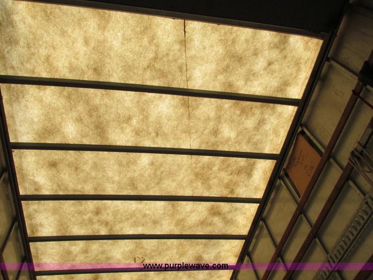 image for item F5221 2003 International DuraStar 4300 box truck