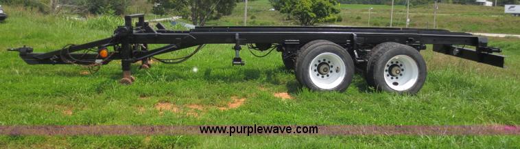 image for item F6653 1990 Galbreath roll off trailer