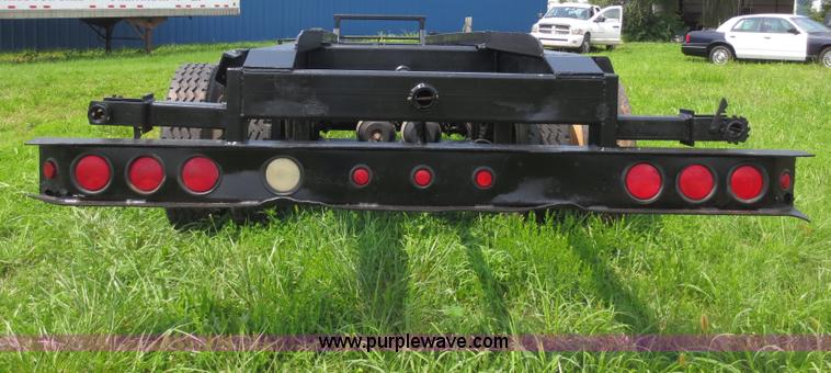 image for item F6653 1990 Galbreath roll off trailer