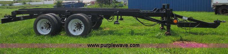 image for item F6653 1990 Galbreath roll off trailer