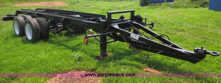 image for item F6653 1990 Galbreath roll off trailer