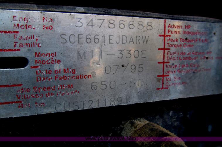 image for item F7086 1995 Ford Aeromax L9000 semi truck