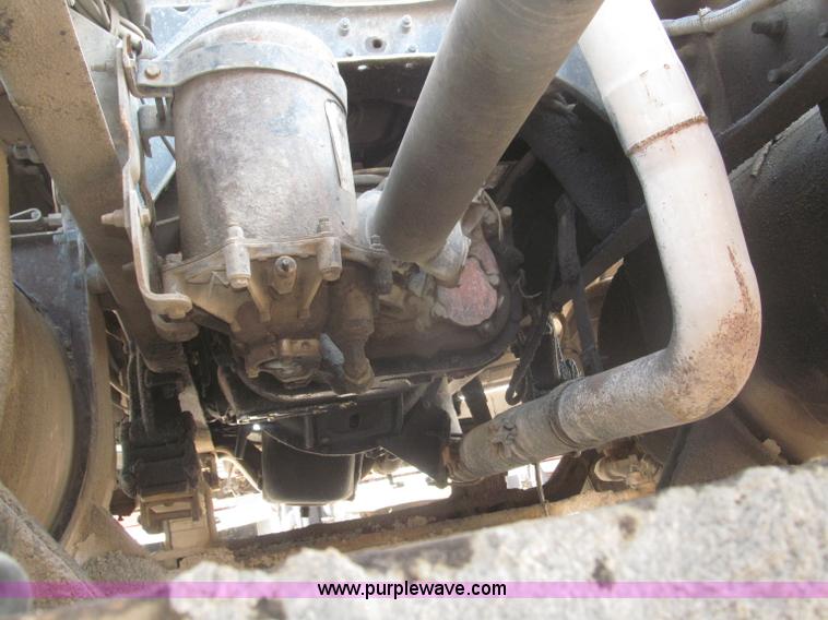 image for item F7086 1995 Ford Aeromax L9000 semi truck