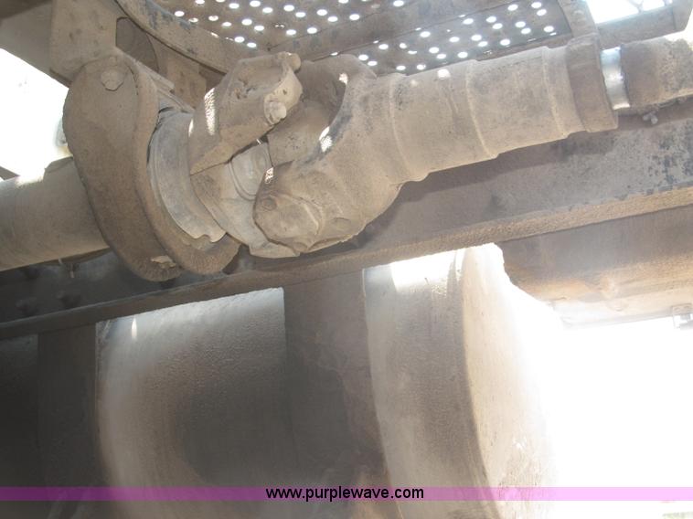 image for item F7086 1995 Ford Aeromax L9000 semi truck