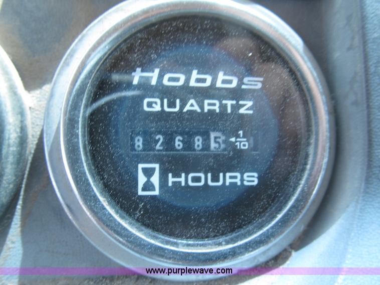 image for item F7087 1997 Ford LT9513 Louisville 113 Conventional H semi truck