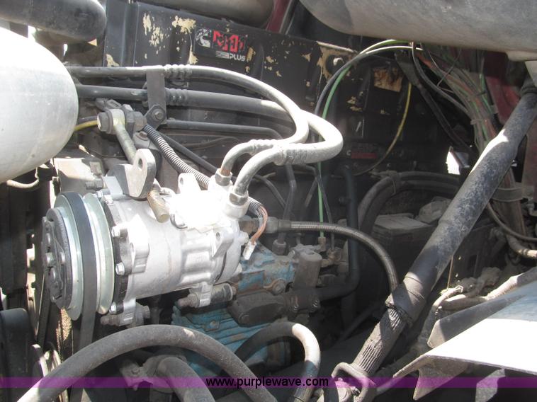 image for item F7087 1997 Ford LT9513 Louisville 113 Conventional H semi truck