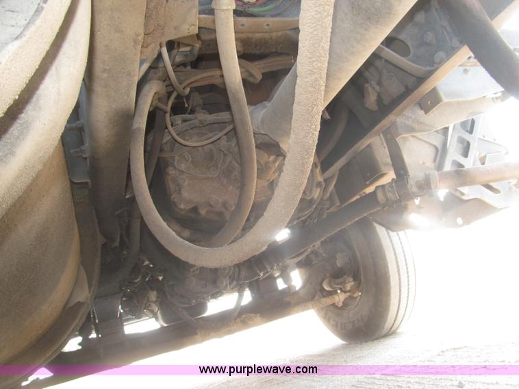 image for item F7087 1997 Ford LT9513 Louisville 113 Conventional H semi truck