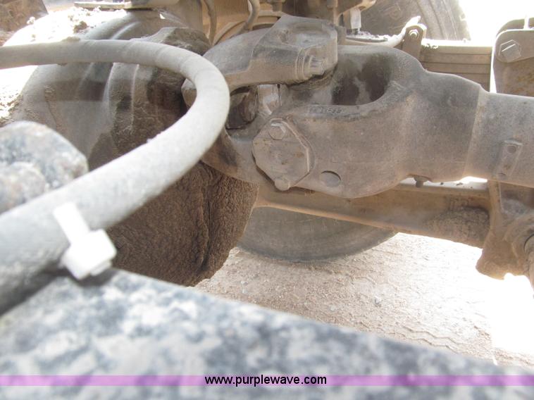 image for item F7087 1997 Ford LT9513 Louisville 113 Conventional H semi truck