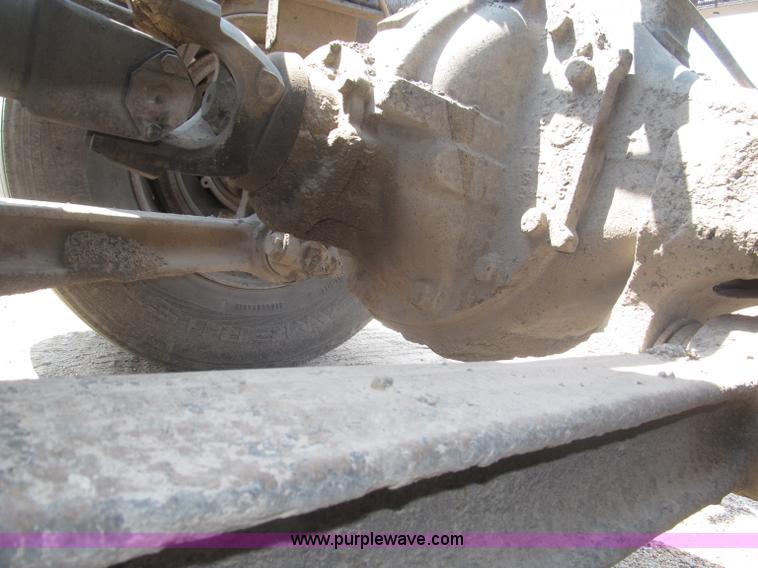 image for item F7087 1997 Ford LT9513 Louisville 113 Conventional H semi truck