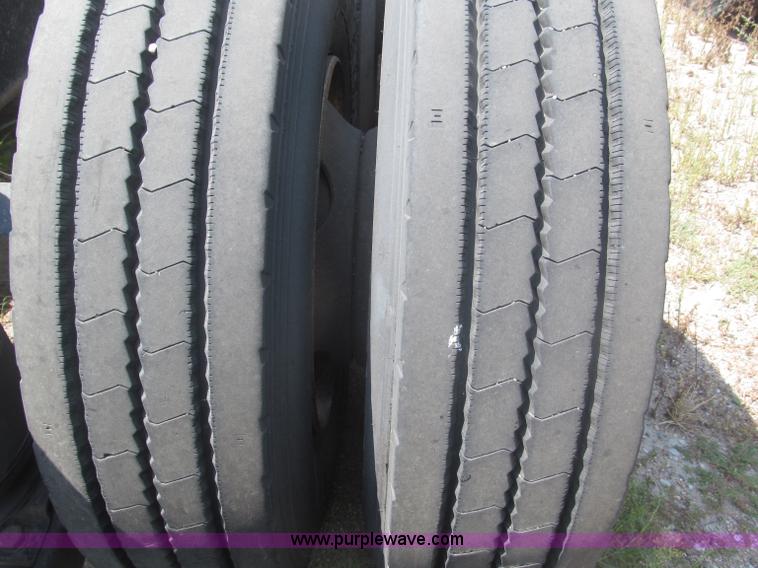 image for item F7088 1997 Ford LT9513 Louisville 113 triple axle semi truck