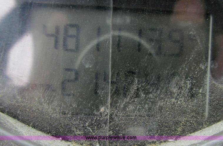 image for item G2061 2002 Mack CH613 semi truck