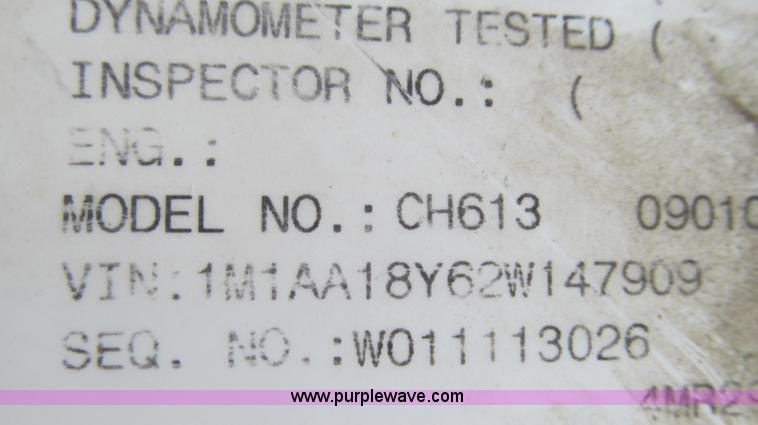 image for item G2061 2002 Mack CH613 semi truck