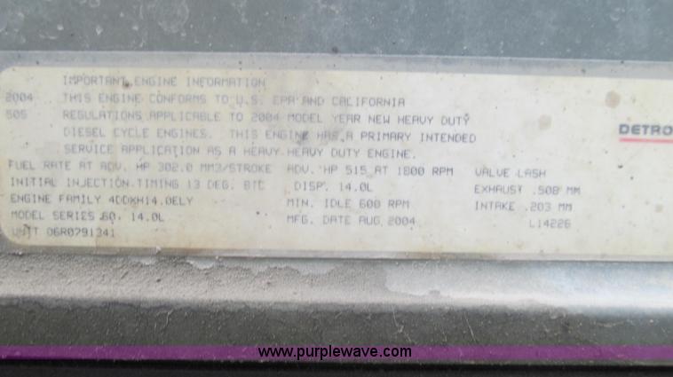 image for item G2062 2005 Freightliner Columbia C12064ST semi truck